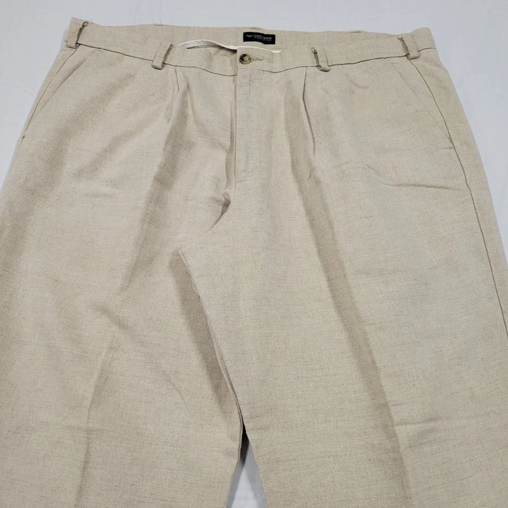 Dockers Premium Pleated Beige Linen-blend dress pants size 42X30